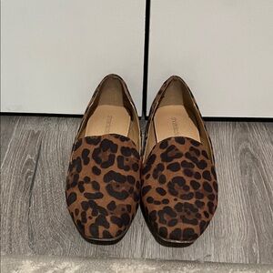 Shoe Dazzle Brown Leopard Print Flats